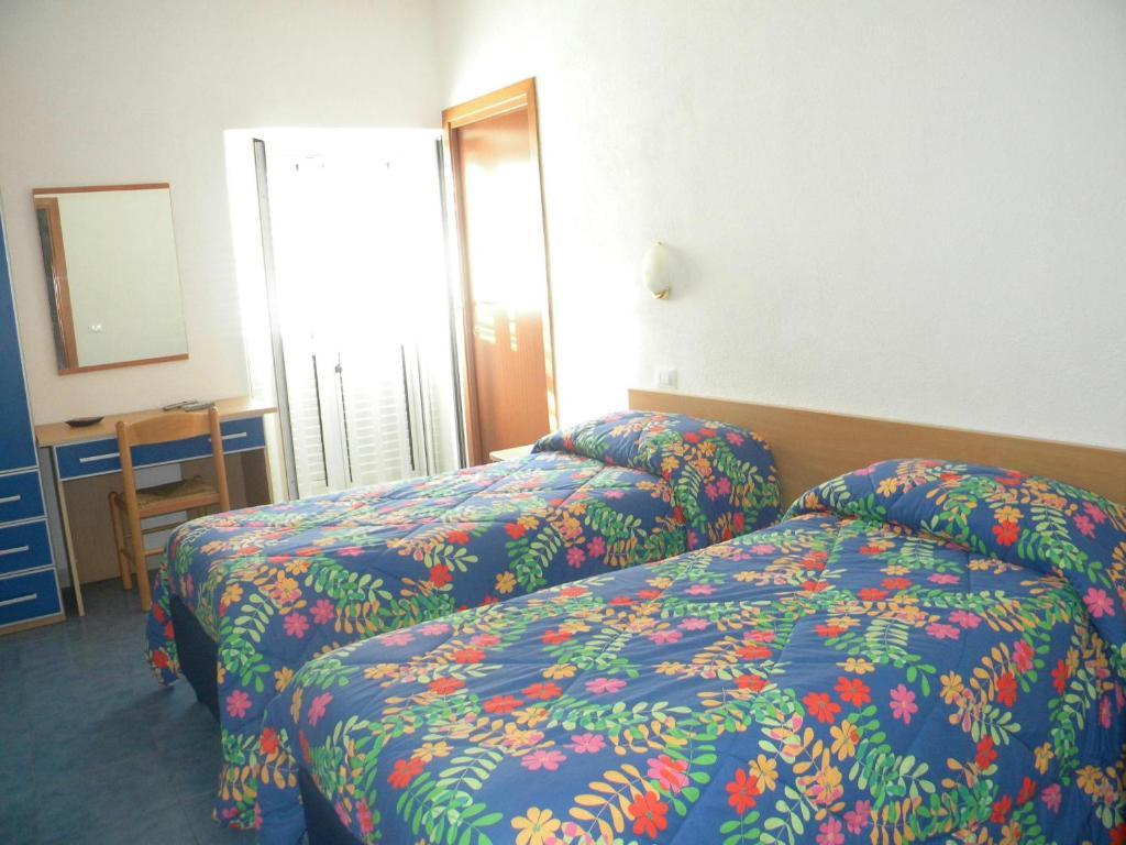 איסקיה Albergo Locanda Sul Mare חדר תמונה
